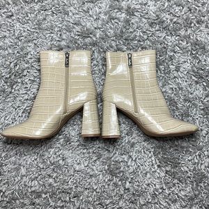 Charles David alligator print booties size 7